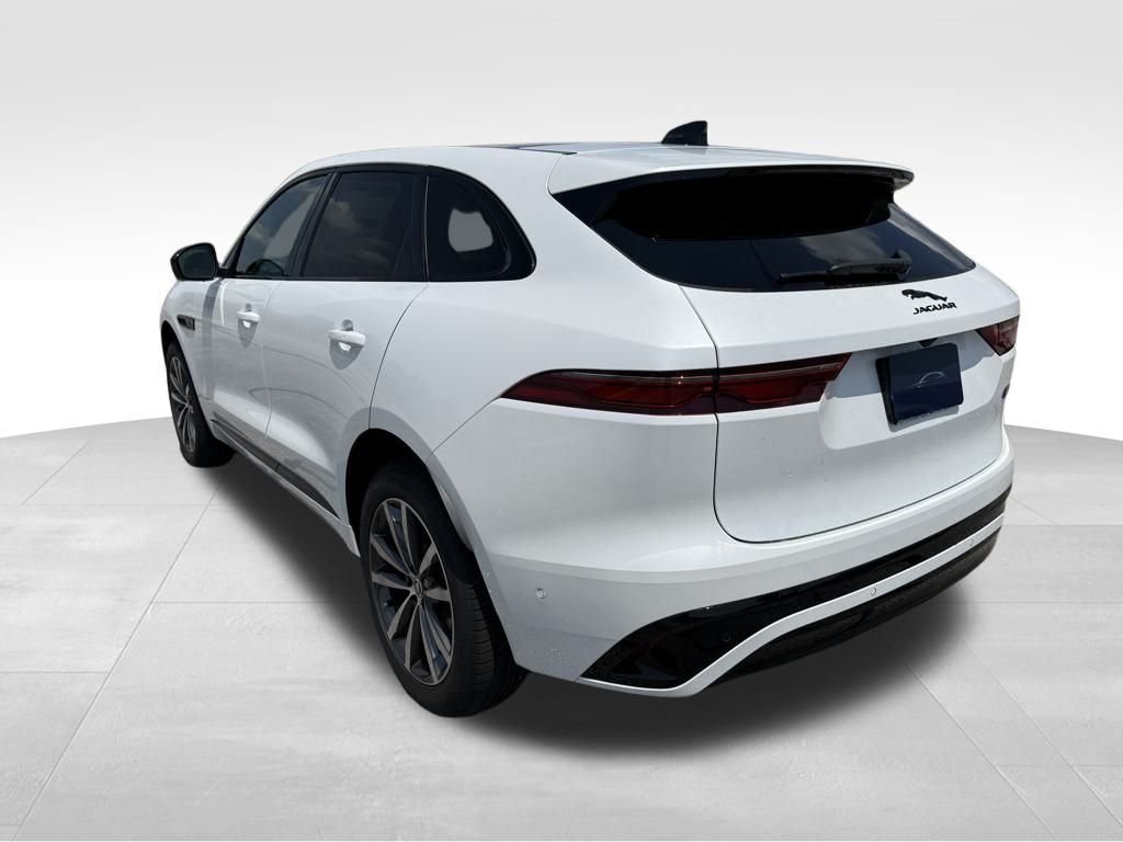2026 Jaguar F-Pace R-Dynamic S - Photo 3