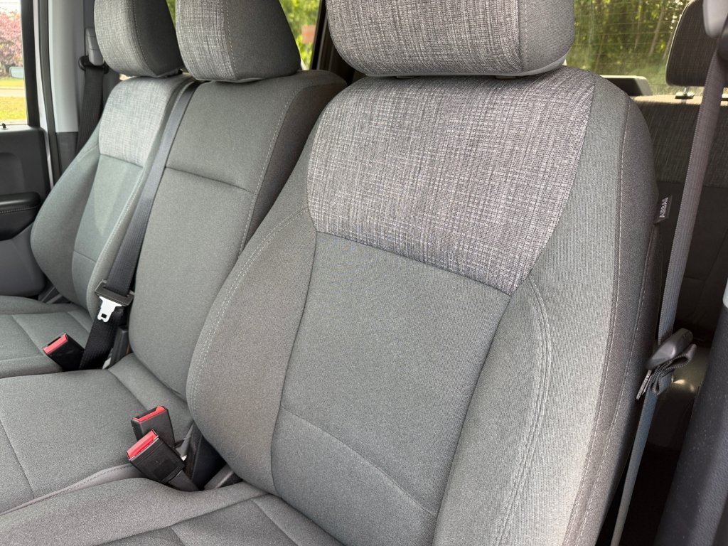 Used 2023 Oxford White Ford XLT image 10