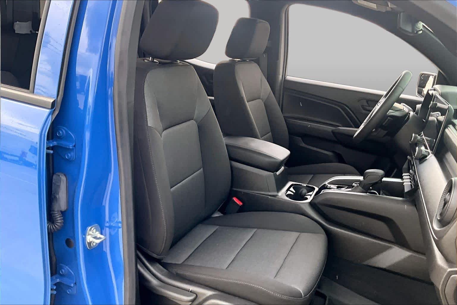 Used 2025 Reef Blue Metallic Chevrolet 4WD Trail Boss image 8