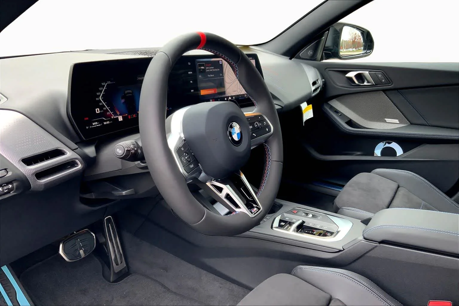 2026 BMW 2 Series M235 - Photo 8