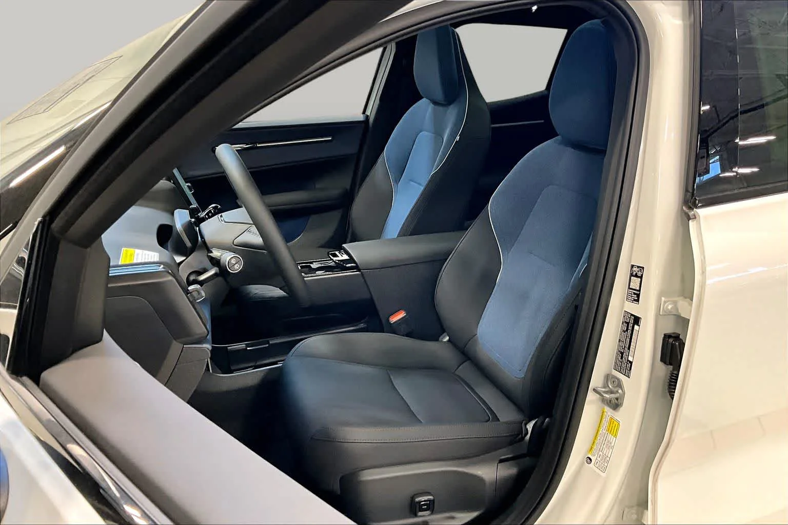New 2026 Crystal White Volvo Plus image 13