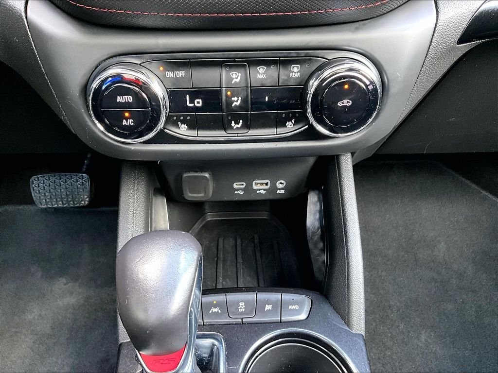 Used 2021 Summit White Chevrolet RS image 26