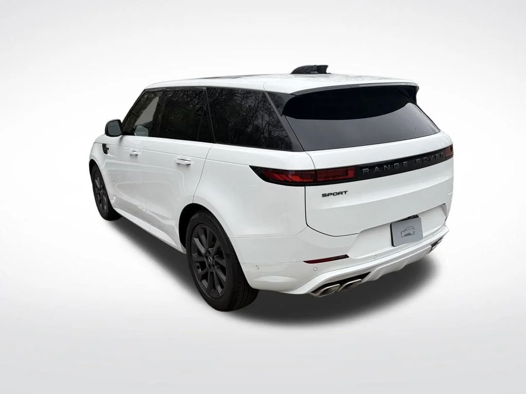 New 2025 Fuji White Land Rover Dynamic SE image 6