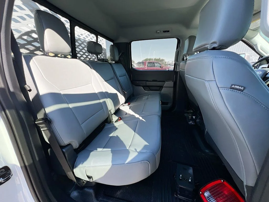 New 2026 Oxford White Ford XL image 16