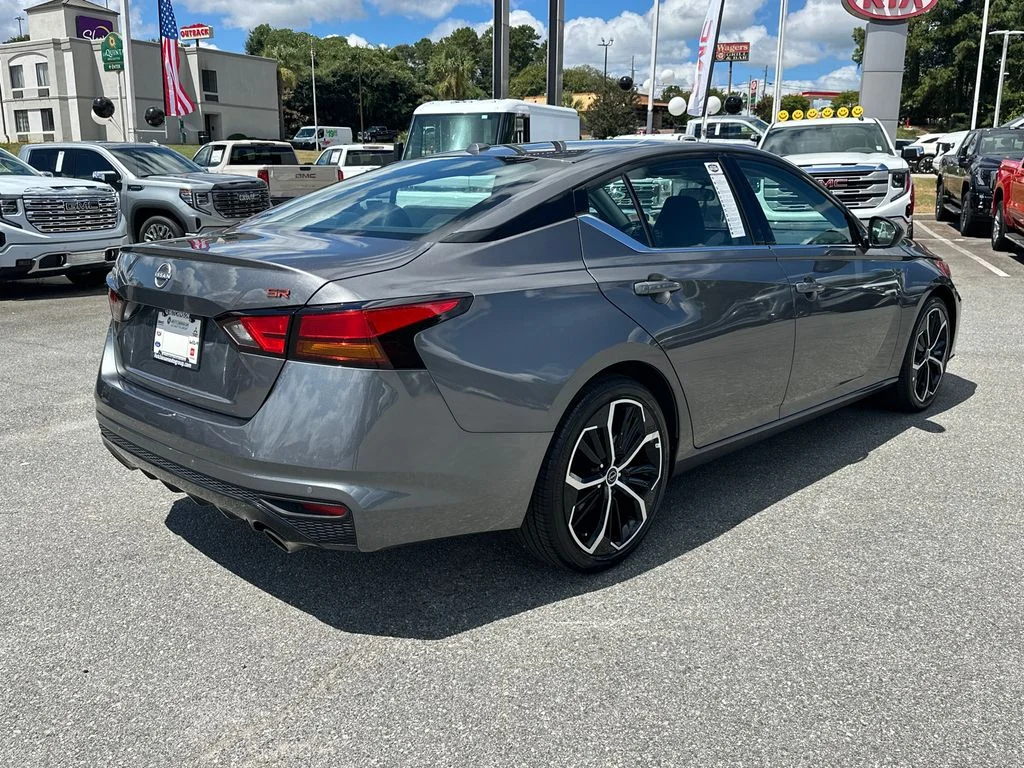 Used 2025 Gray Nissan 2.5 SR image 7