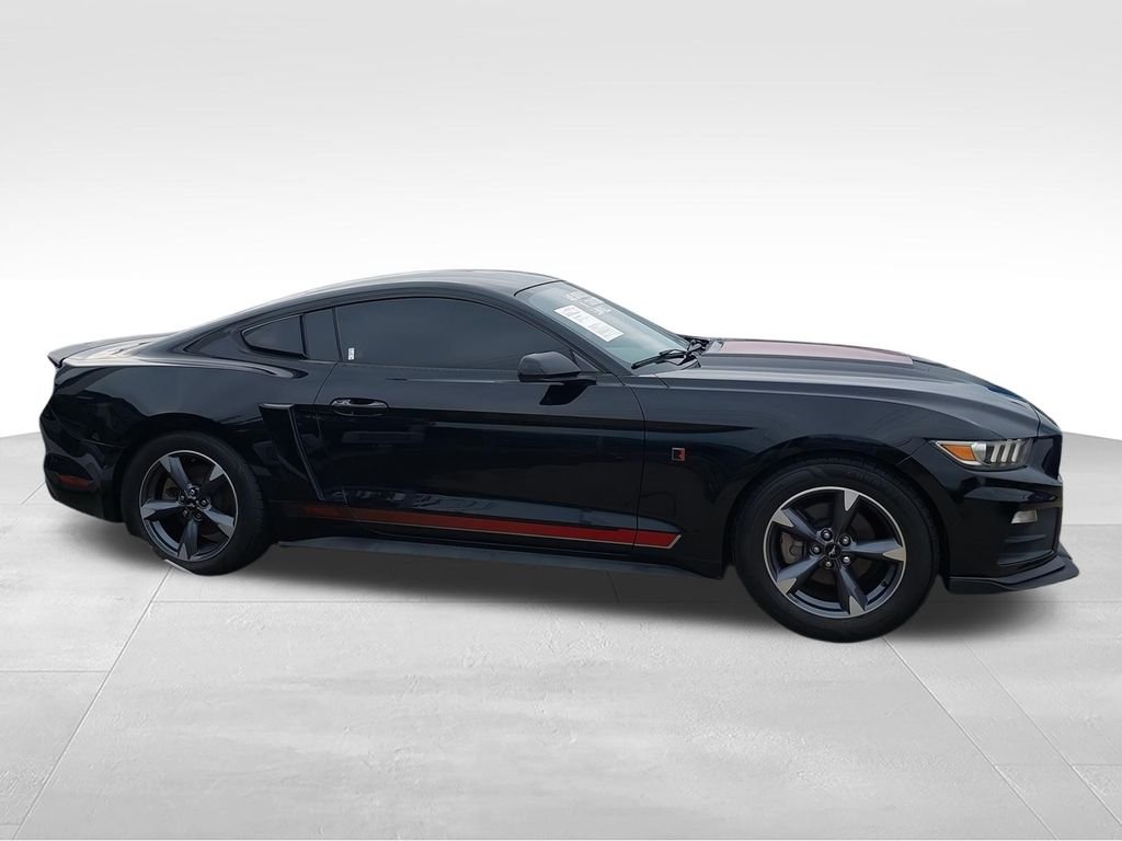 Used 2015 Black Ford V6 image 9