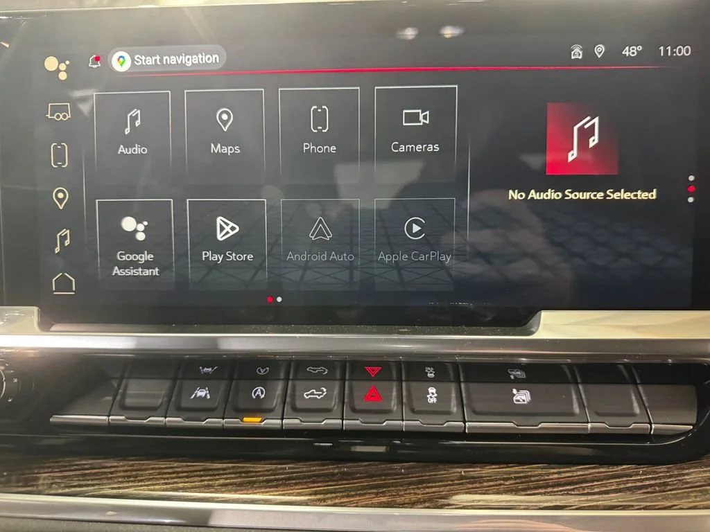 New 2026 Onyx Black GMC Elevation image 13
