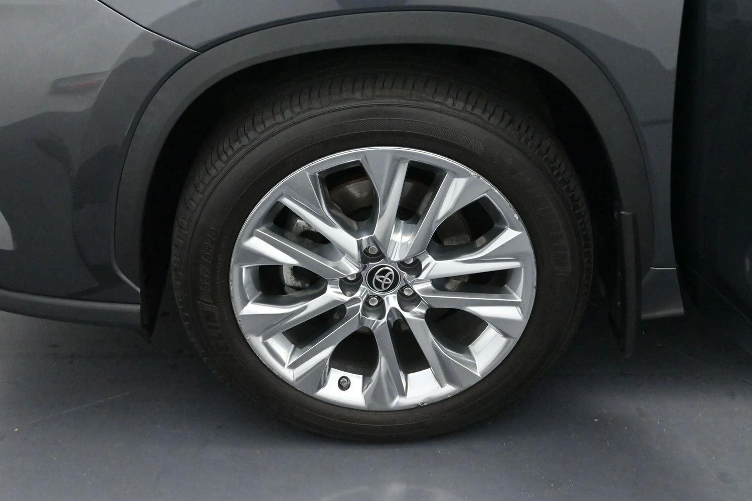 Used 2021 Magnetic Gray Metallic Toyota Limited image 33
