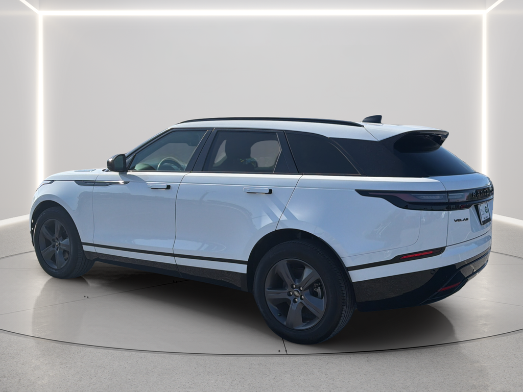 Used 2025 Fuji White Land Rover Dynamic SE image 14