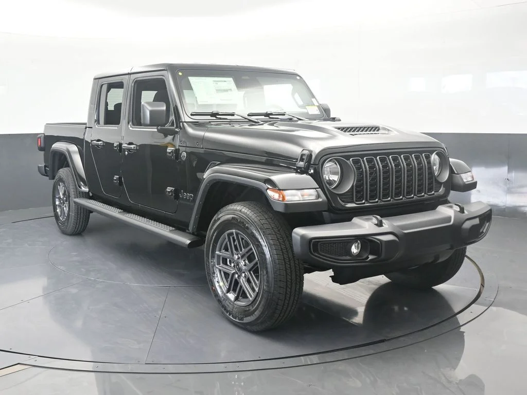 New 2026 Black Clear-Coat Exterior Paint Jeep Sport S image 9