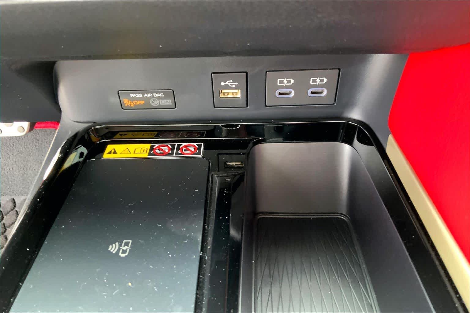 New 2026 Wind Chill Pearl with Midnight Black Metallic roof Toyota XSE image 20