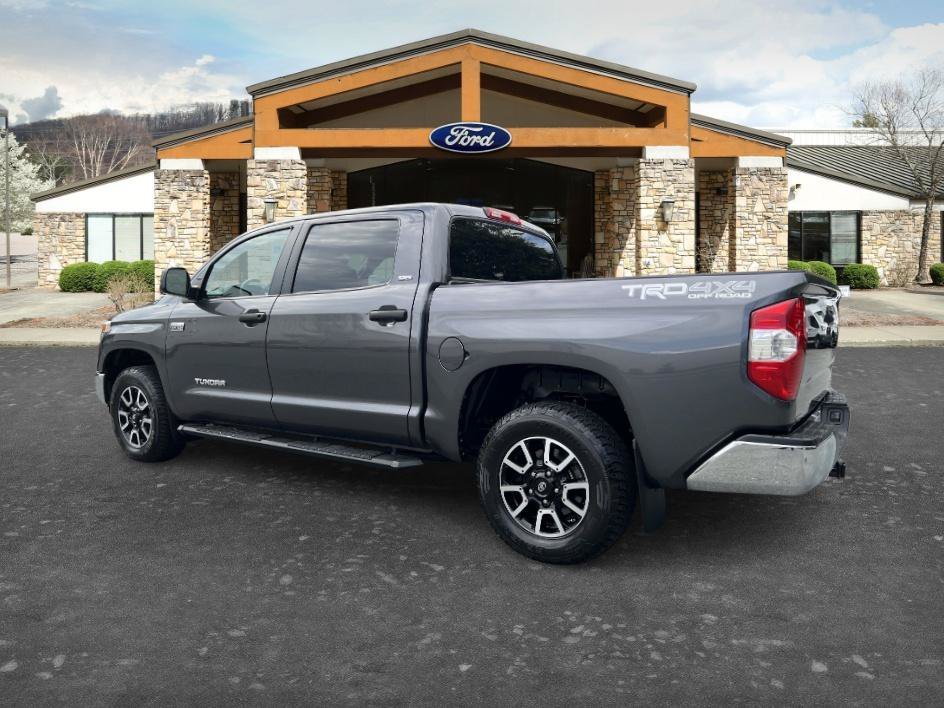 Used 2018 Magnetic Gray Metallic Toyota SR5 image 6