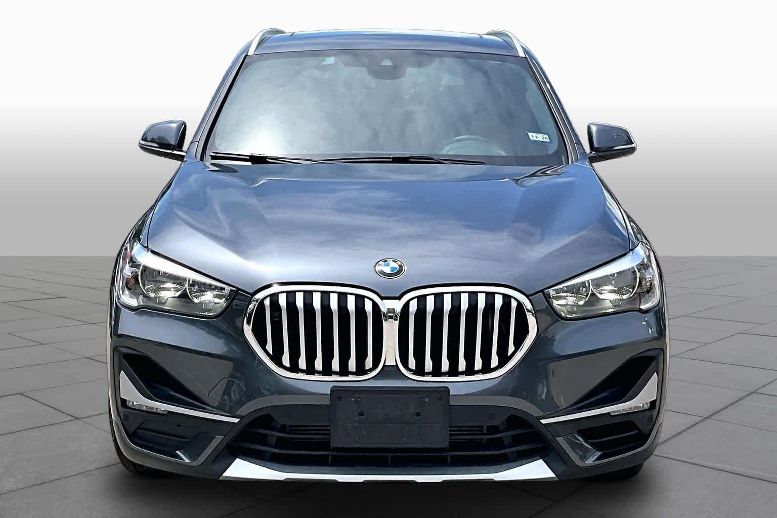 Used 2020 Mineral Gray Metallic BMW sDrive28i image 3