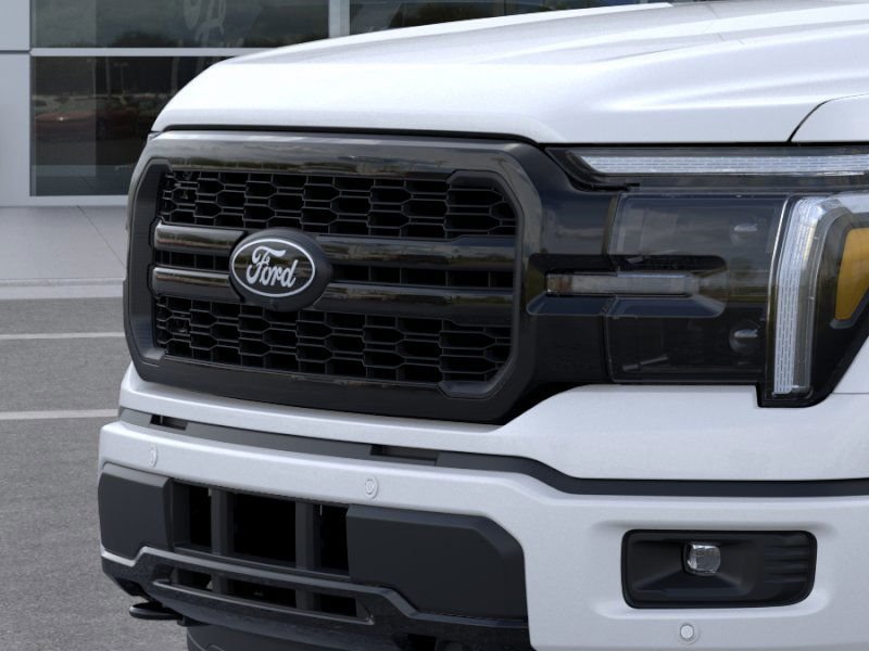 New 2026 Star White Metallic Tri-Coat Ford Lariat image 56