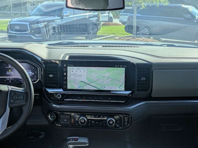 Used 2025 White GMC SLT image 18