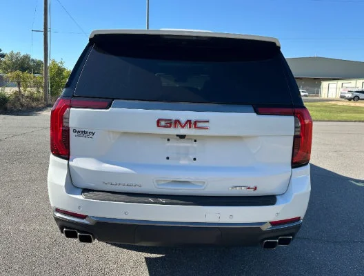 Used 2026 Summit White GMC AT4 image 7