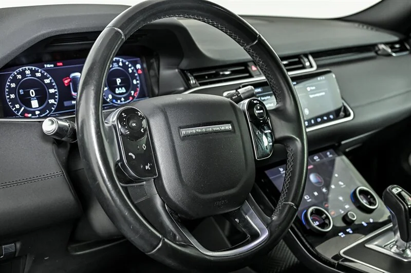 Used 2020 Corris Grey Metallic Land Rover SE image 21