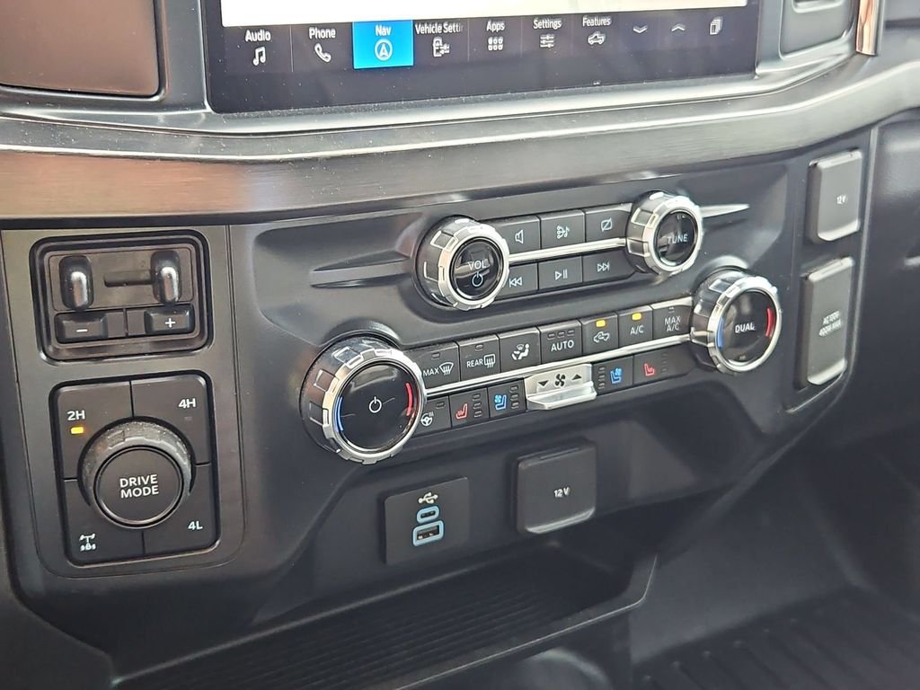 Certified Used 2024 Carbonized Gray Metallic Ford Lariat image 25
