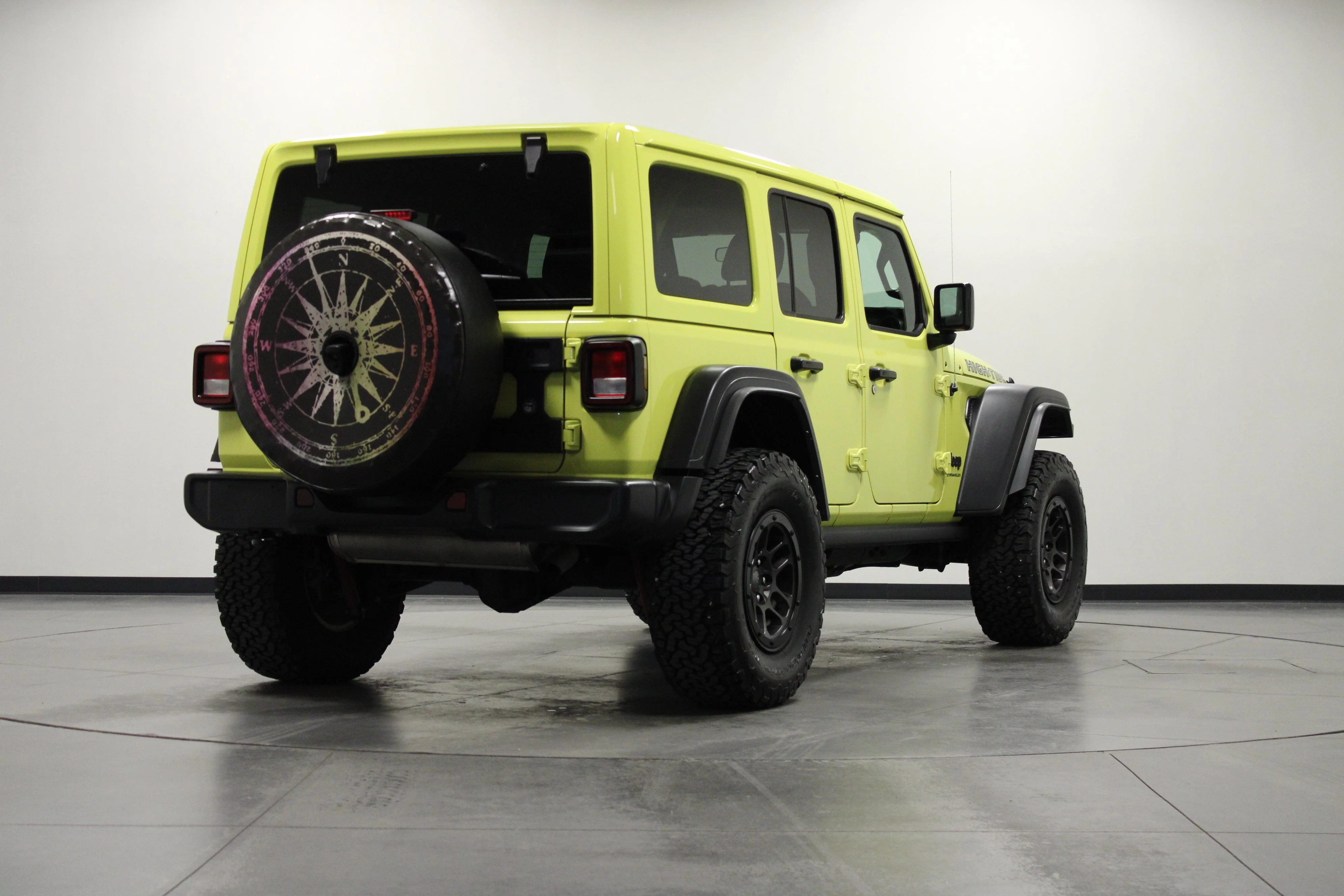 Used 2023 High Velocity Clearcoat Jeep High Tide image 4