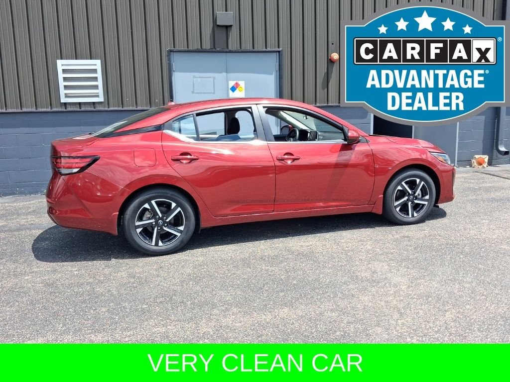 Used 2025 Red Nissan SV image 9