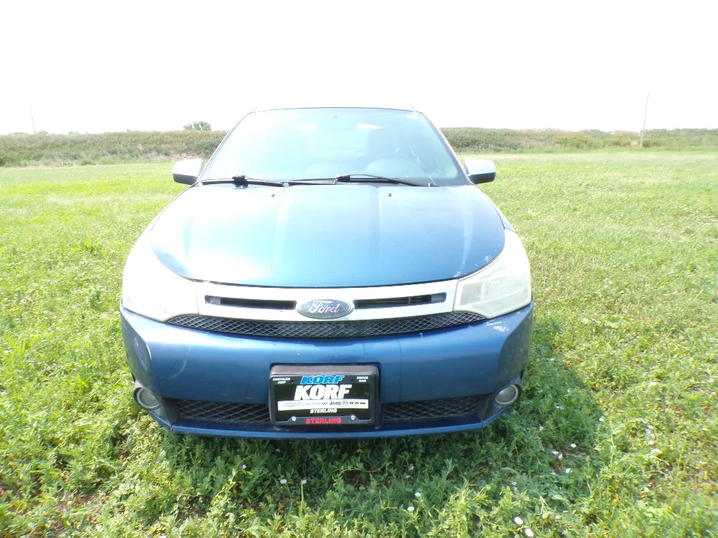 Used 2008 Vista Blue Clearcoat Metallic Ford SE image 1