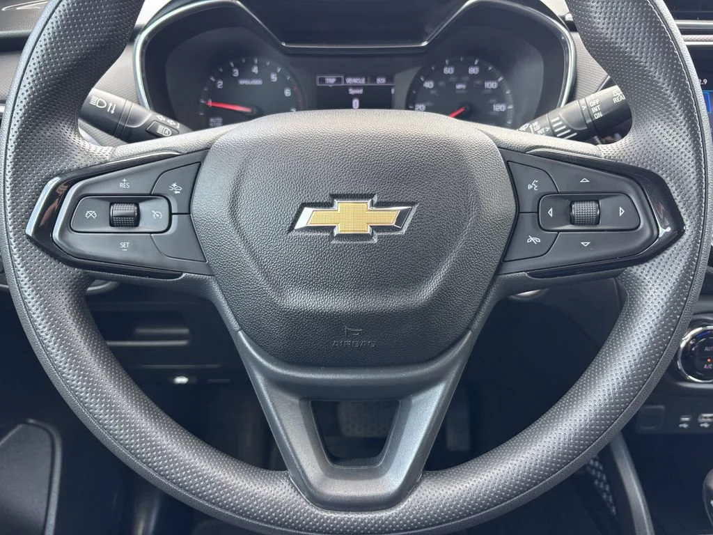 Used 2021 SATIN STEEL METALLIC Chevrolet LT image 33