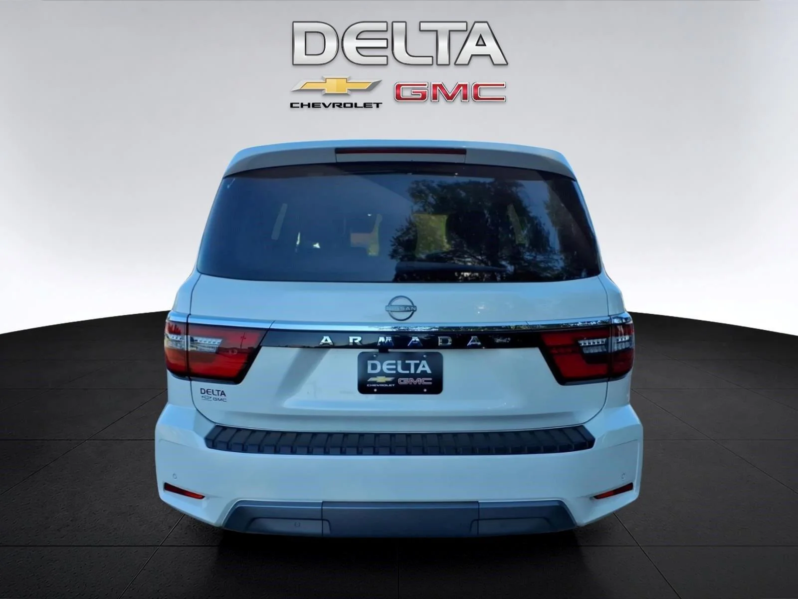 Used 2023  Nissan SV image 4