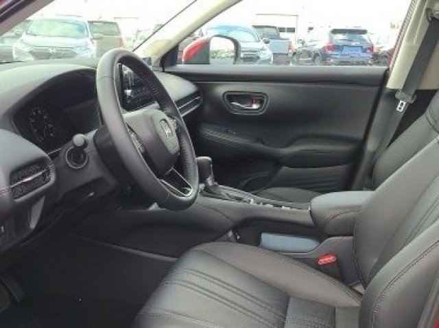 Certified Used 2025 Crystal Black Pearl Honda EX-L image 17
