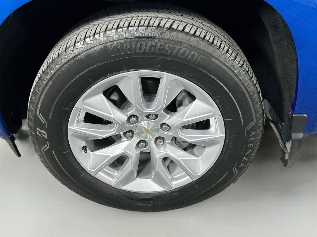 Used 2024 Glacier Blue Metallic Chevrolet Custom image 30