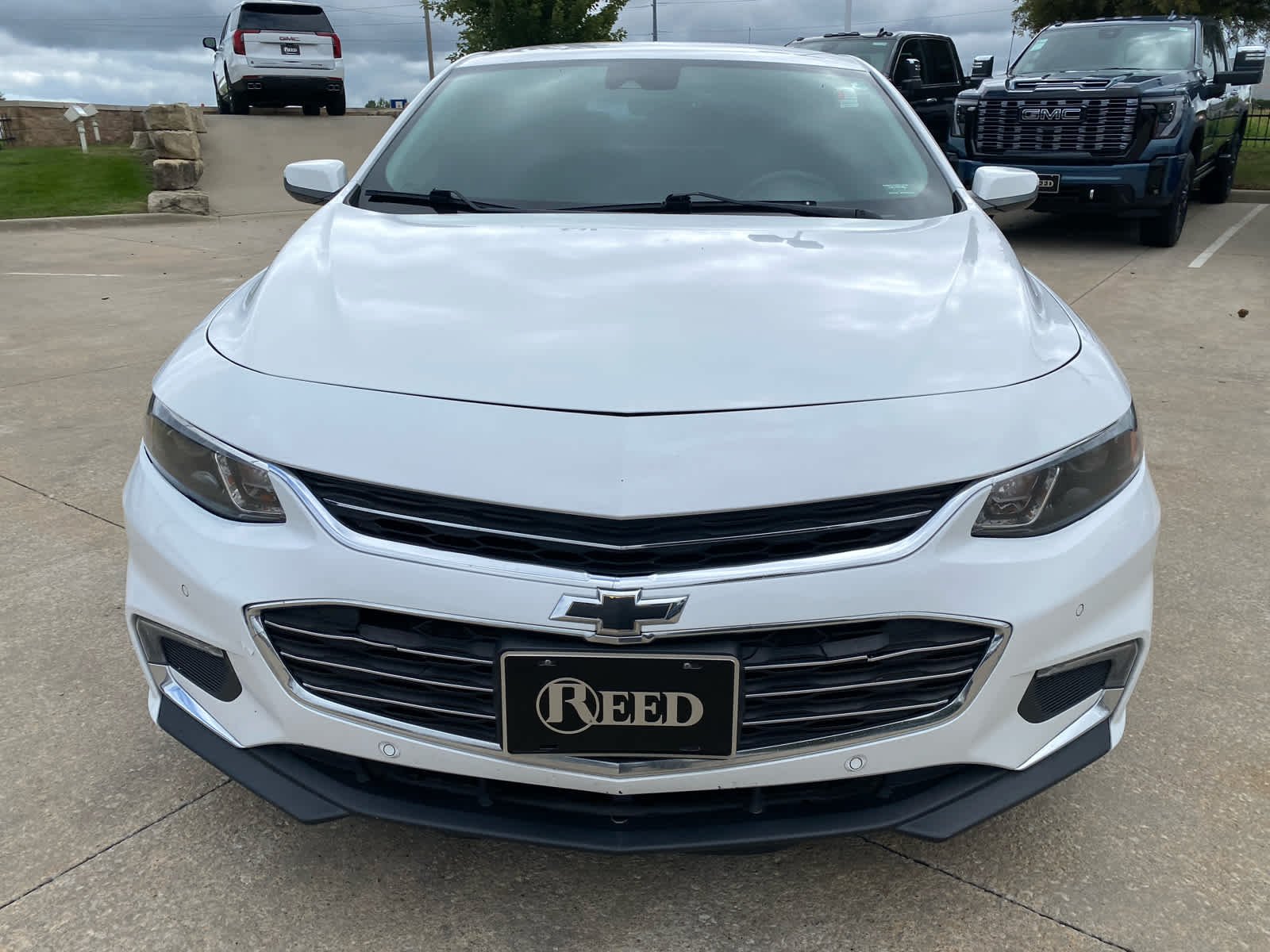 Used 2018 Chevrolet Malibu 1LT with VIN 1G1ZD5ST6JF201702 for sale in Kansas City