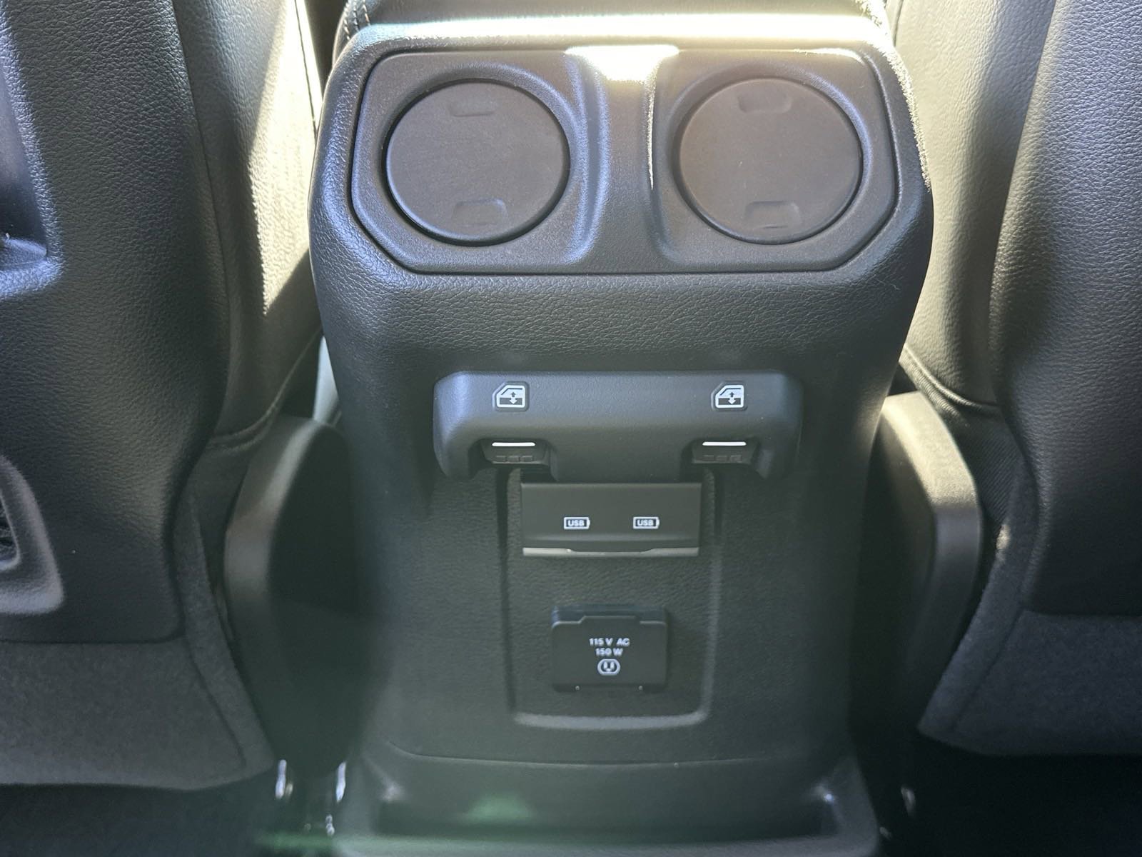 2025 Jeep Wrangler 4-Door Sahara - Photo 19