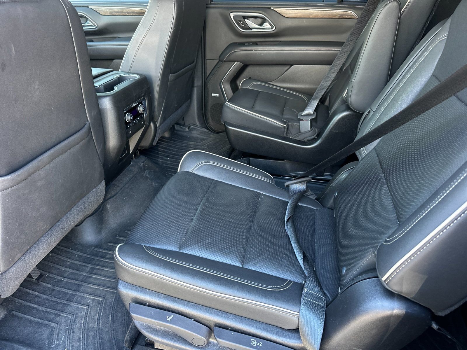 Used 2021 Shadow Gray Metallic Chevrolet Premier image 11