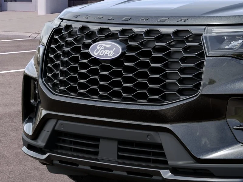 New 2027 Agate Black Metallic Ford ST-Line image 43