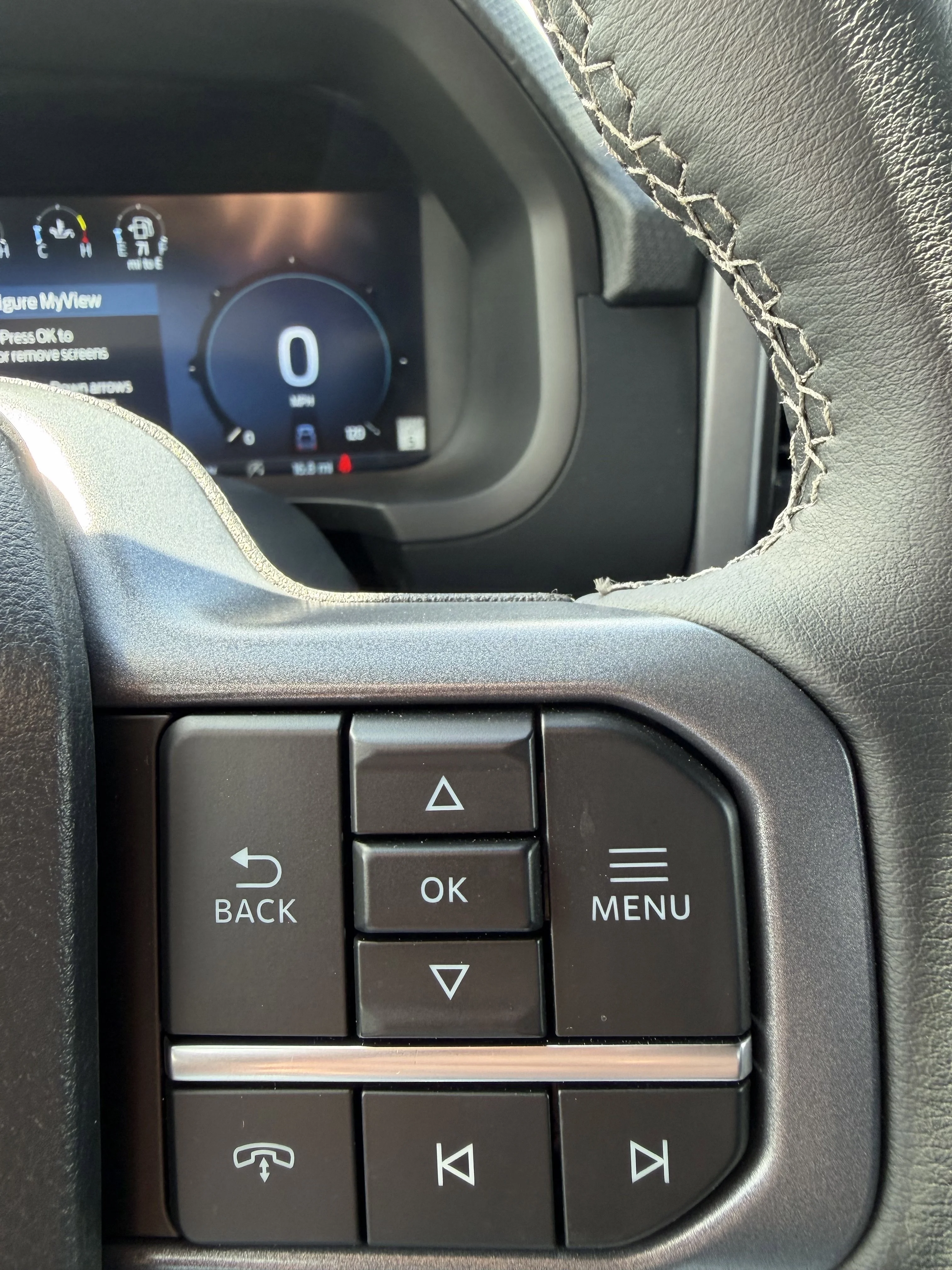 New 2026 Oxford White Ford XLT image 17
