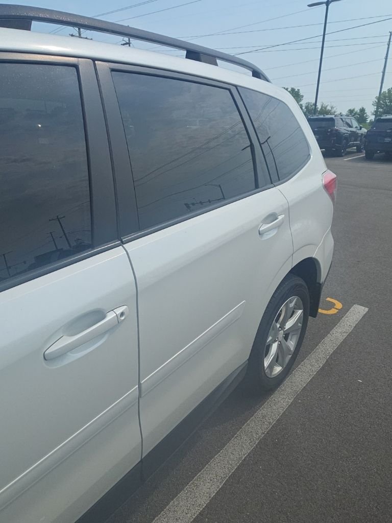 Used 2015 Satin White Pearl Subaru 2.5i Premium image 7