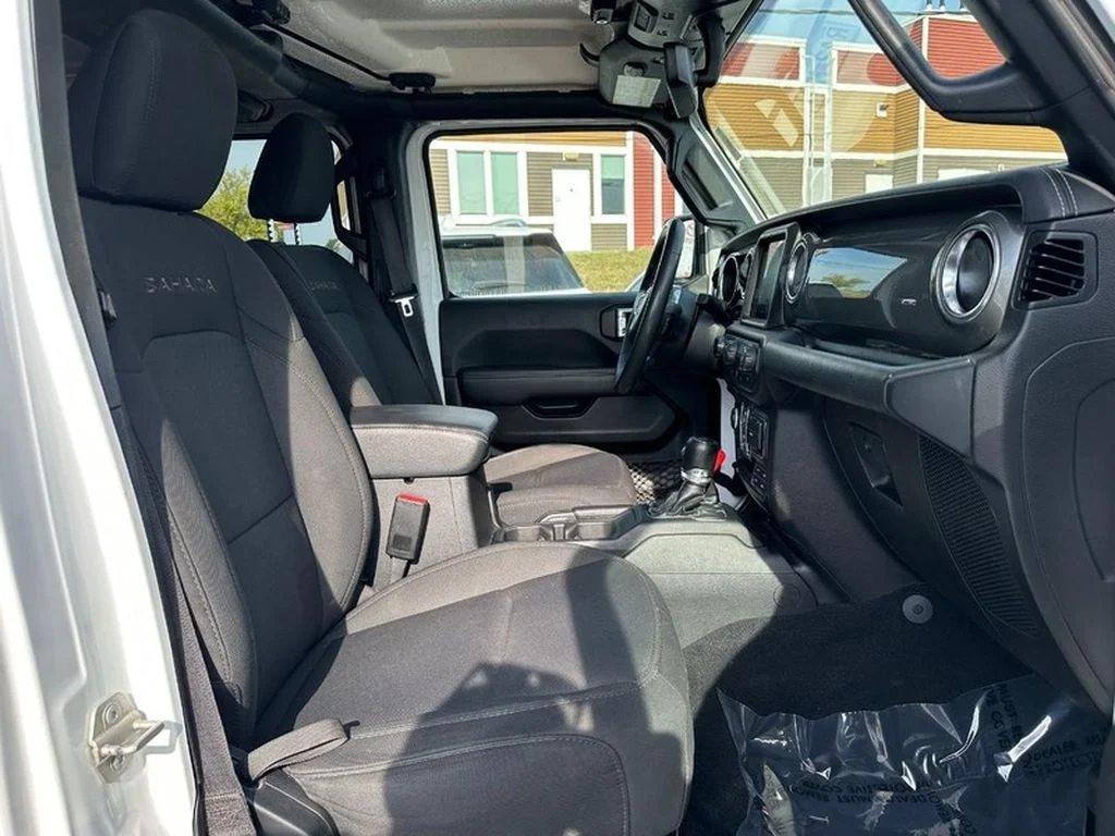 Used 2023 Bright White Clearcoat Jeep Sahara image 12