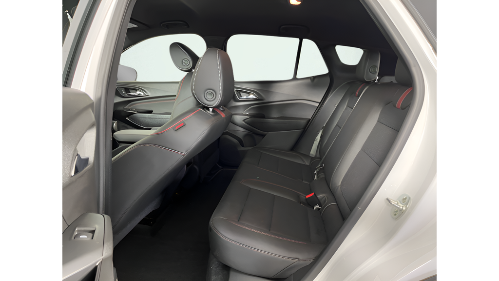 2025 Chevrolet Trax RS - Photo 12