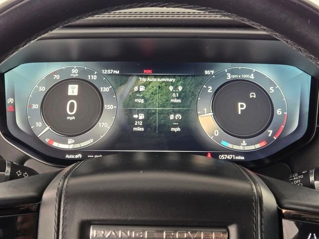 Used 2023 Gray Land Rover SE Dynamic image 26