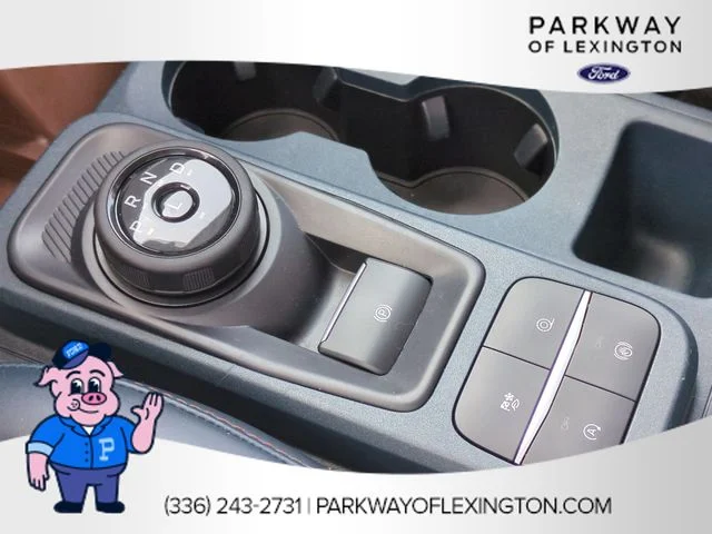 Used 2022 Red Ford Lariat image 25