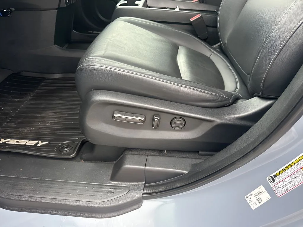 Used 2023 Blue Honda Touring image 10