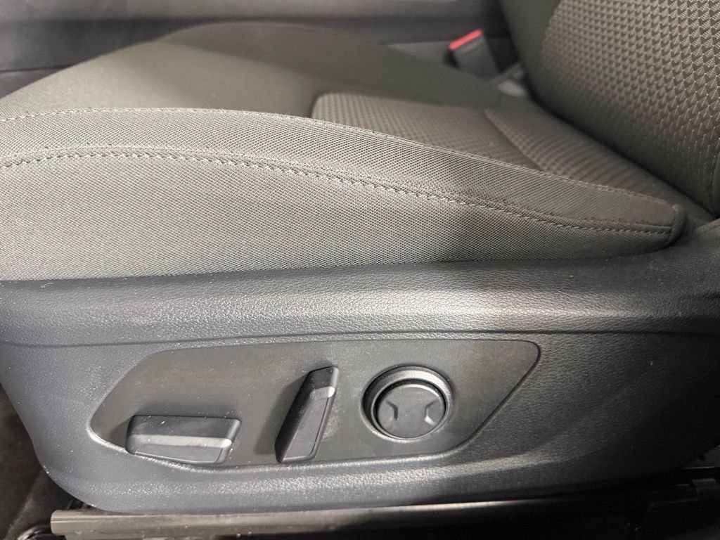 Used 2026 Fusion Black Kia S image 22