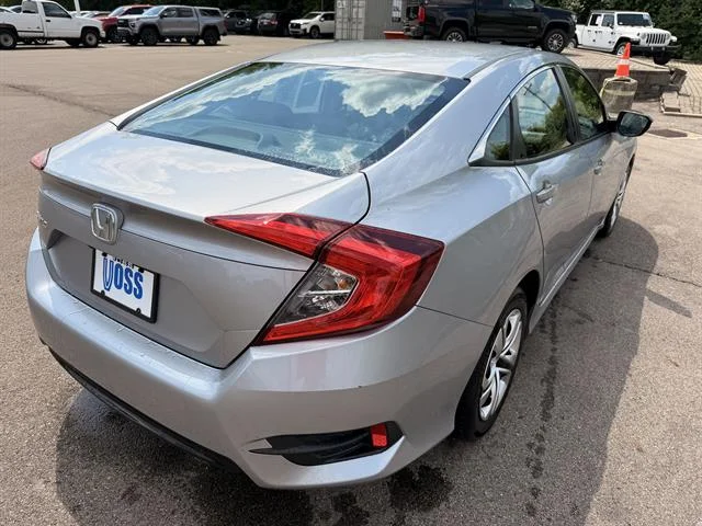 Certified Used 2016 Lunar Silver Metallic Honda LX image 3