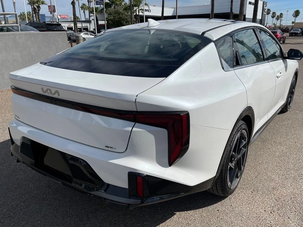 New 2026 White Kia GT-Line image 8