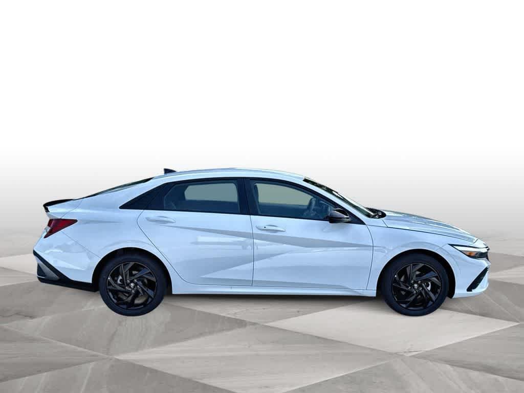 2026 Hyundai Elantra SEL Sport - Photo 9