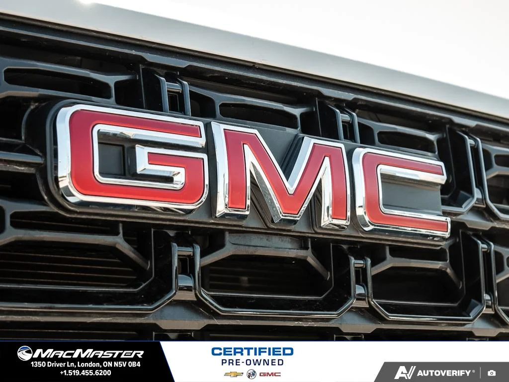 Used 2025  GMC Elevation image 12