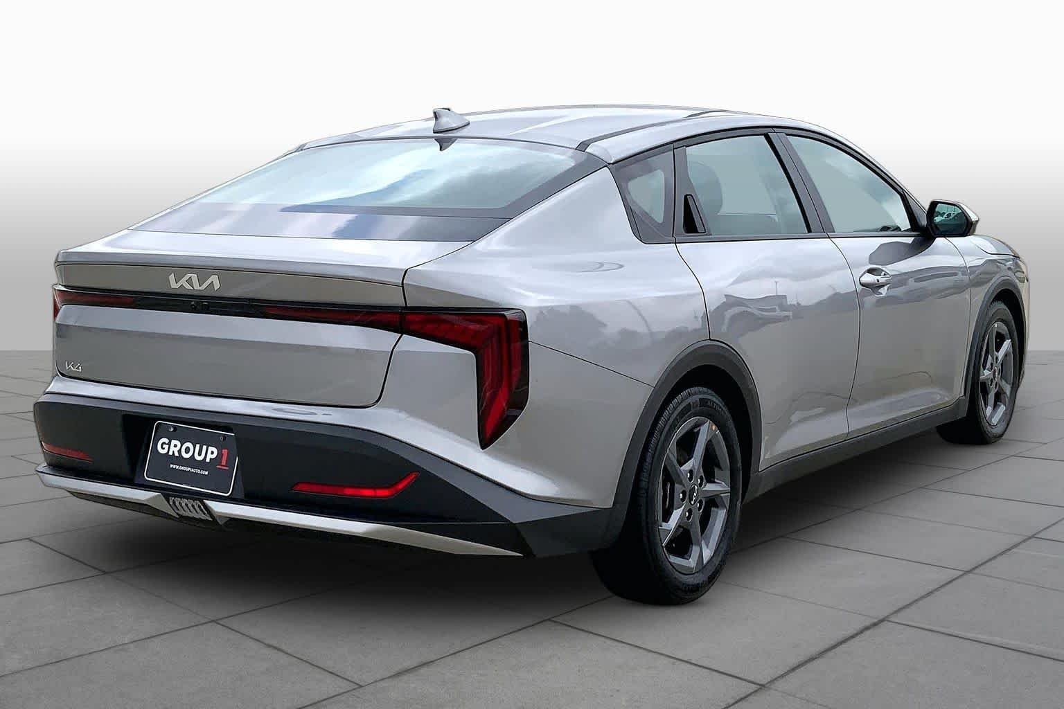Used 2025 Steel Gray Kia LXS image 13