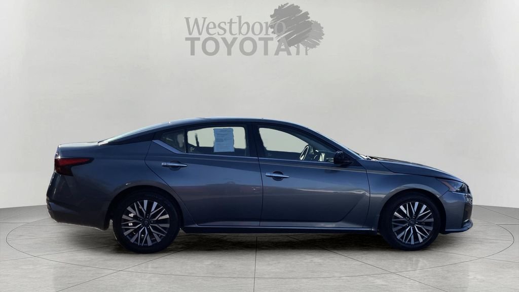 Used 2023 Gray Nissan 2.5 SV image 8