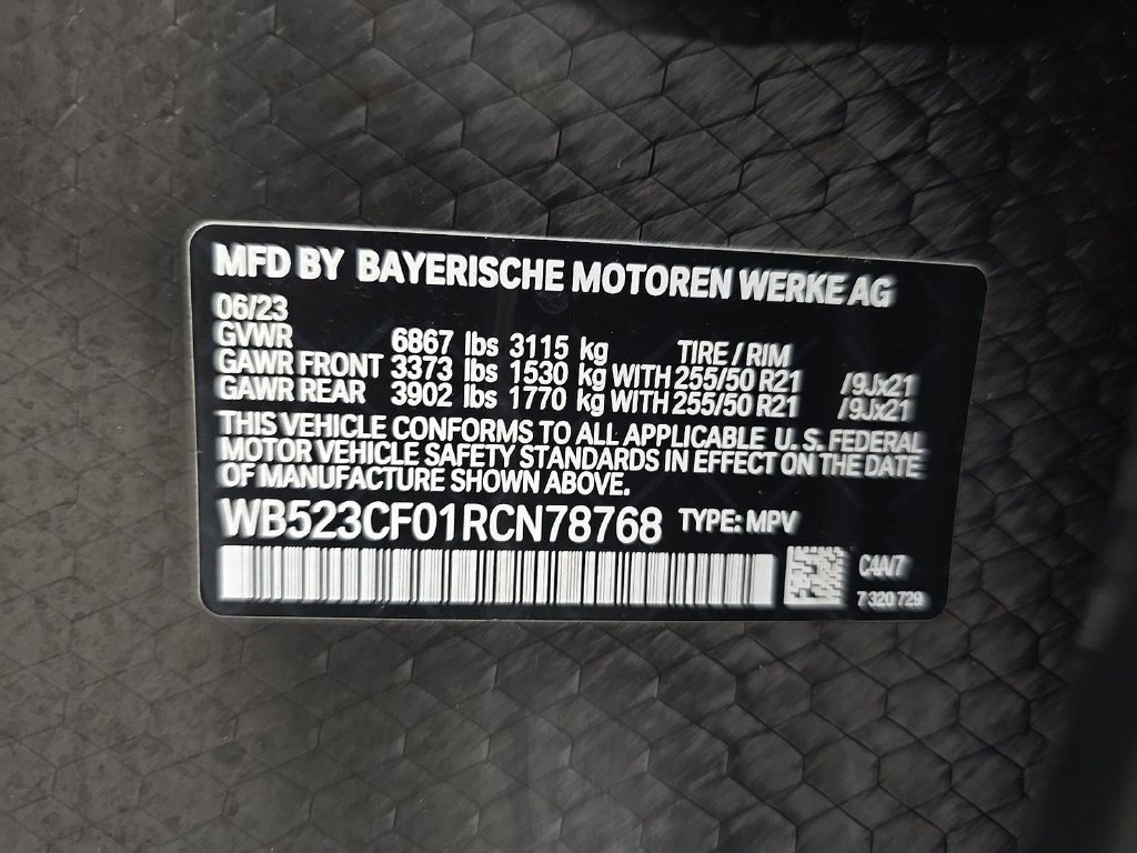 Used 2024 Gray Metallic BMW xDrive50 image 18