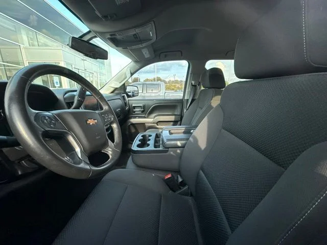 Used 2018 Red Chevrolet LT image 6