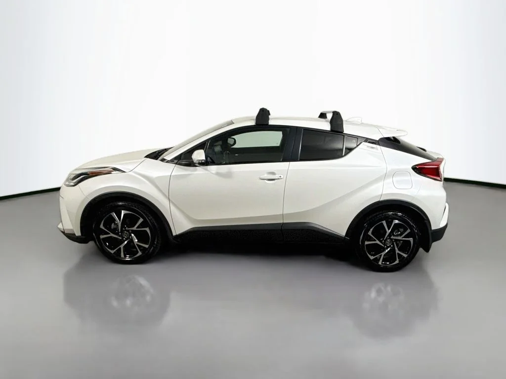 Used 2022 Wind Chill Pearl Toyota XLE image 4